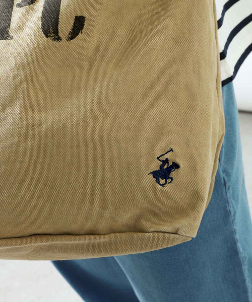 BEVERLY HILLS POLO CLUB（ビバリーヒルズポロクラブ）の「【BEVERLY HILLS POLO CLUB】 ステンシルロゴキャンバス ニュースペーパーバッグ/ビッグショルダーバッグ（ショルダーバッグ・レディース・オリーブ/オフホワイト/ベージュ・FREE）」の11枚目の写真