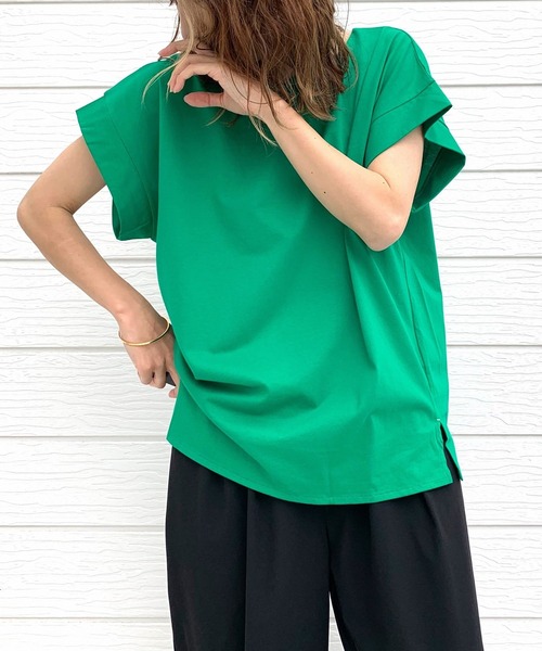 Q(キュー)の「バックタックシルケット2wayトップス(Tシャツ/カットソー・レディース・ホワイト/ブラック/グリーン・MEDIUM)」の3枚目の写真