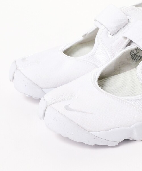 NIKE(ナイキ)の「〈UNISEX〉NIKE / WMNS AIR RIFT BR(サンダル・メンズ・ホワイト/ブラック・26.0cm/27.0cm/28.0cm/29.0cm)」の3枚目の写真