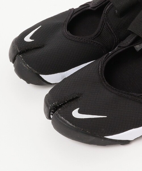 NIKE(ナイキ)の「〈UNISEX〉NIKE / WMNS AIR RIFT BR(サンダル・メンズ・ホワイト/ブラック・26.0cm/27.0cm/28.0cm/29.0cm)」の9枚目の写真