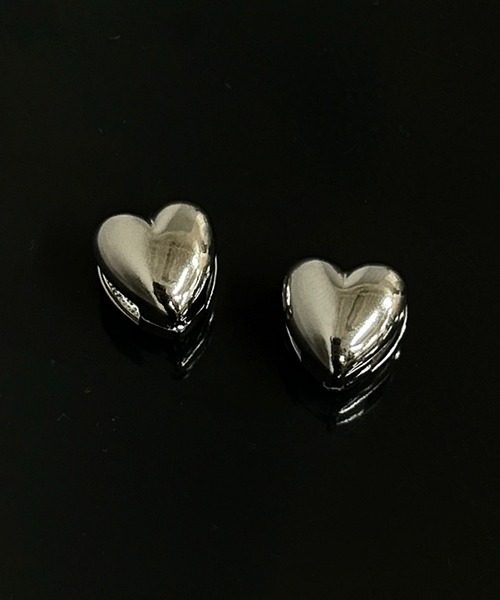 WHO'S WHO gallery（フーズフーギャラリー）の「キュービックハートピアス（ピアス（両耳用）・レディース・シルバー・FREE）」の4枚目の写真