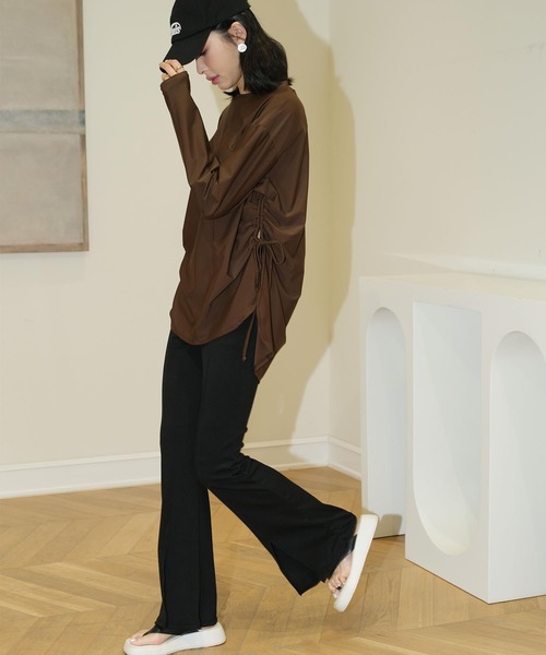 OSYAREVO（オシャレボ）の「水着 レディース 体型カバー ラッシュガード 紫外線カット率 99％以上 UPF50+ uvカット フィットネス 水陸両用 サイドギャザー セットアップ セパレート（ラッシュガード・レディース・ブラウン/ベージュ/ミント・MEDIUM/LARGE/X-LARGE）」の6枚目の写真