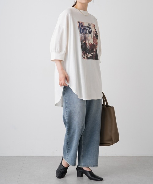 PUAL CE CIN（ピュアルセシン）の「ユーズドライクフォトプリントTシャツ（Tシャツ/カットソー・レディース・ベージュ/オフホワイト/チャコールグレー・FREE）」の11枚目の写真