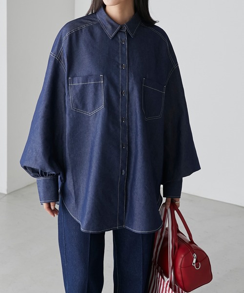 BONLECILL（ボンルシール）の「ボリュームスリーブ オーバーデニムシャツ（シャツ/ブラウス・レディース・ネイビー/ネイビー系1・FREE）」の13枚目の写真