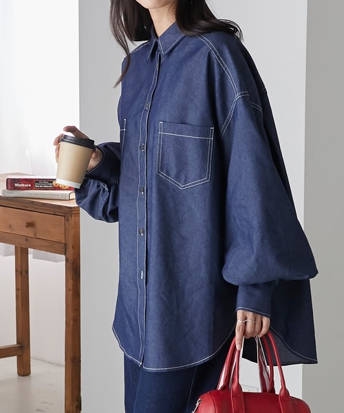 BONLECILL（ボンルシール）の「ボリュームスリーブ オーバーデニムシャツ（シャツ/ブラウス・レディース・ネイビー/ネイビー系1・FREE）」の11枚目の写真