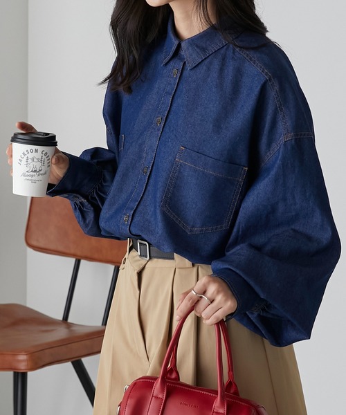 BONLECILL（ボンルシール）の「ボリュームスリーブ オーバーデニムシャツ（シャツ/ブラウス・レディース・ネイビー/ネイビー系1・FREE）」の22枚目の写真