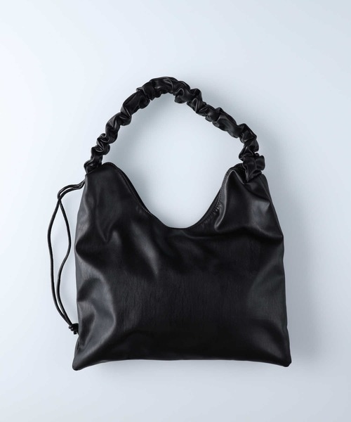Right-on（ライトオン）の「【HONEYSUCKLE ROSE】ドローコードＰＵバッグ（ショルダーバッグ・レディース・ブラック/ライトベージュ・ONE SIZE）」の14枚目の写真
