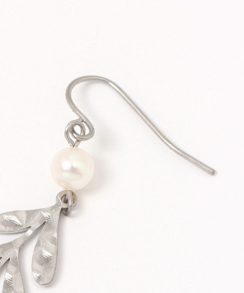 studio CLIP（スタディオクリップ）の「リーフフックピアス（ピアス（両耳用）・レディース・その他1/その他2・FREE）」の5枚目の写真