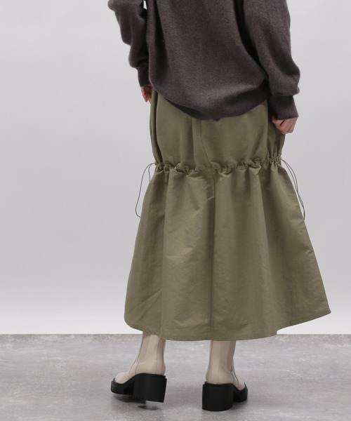 LAKOLE（ラコレ）の「ドロストギャザースカート / 989003（スカート・レディース・ライトオリーブ/ブラック・SMALL/MEDIUM）」の18枚目の写真