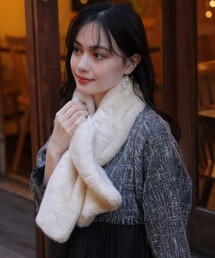 ファーティペット」に該当するホワイト/白色系のファッション
