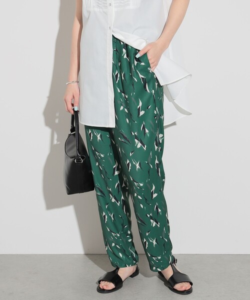 BEAMS HEART（ビームスハート）の「ペイントプリント テーパードパンツ（その他パンツ・レディース・グリーン/オフホワイト/ネイビー/ブラウン・FREE）」の3枚目の写真