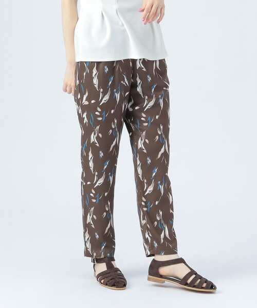 BEAMS HEART（ビームスハート）の「ペイントプリント テーパードパンツ（その他パンツ・レディース・グリーン/オフホワイト/ネイビー/ブラウン・FREE）」の21枚目の写真