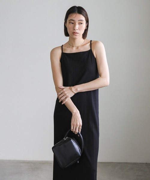 select MOCA(セレクトモカ)の「バックオープンランダムリブワンピース(ワンピース・レディース・グレー/ブラック・SMALL/LARGE/MEDIUM)」の6枚目の写真