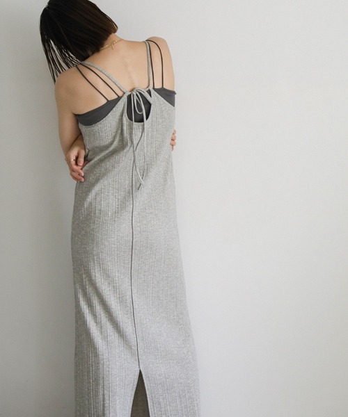 select MOCA(セレクトモカ)の「バックオープンランダムリブワンピース(ワンピース・レディース・グレー/ブラック・SMALL/LARGE/MEDIUM)」の14枚目の写真