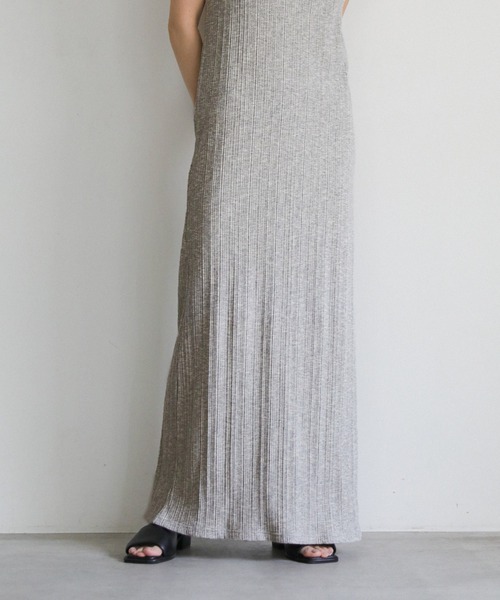 select MOCA(セレクトモカ)の「バックオープンランダムリブワンピース(ワンピース・レディース・グレー/ブラック・SMALL/LARGE/MEDIUM)」の18枚目の写真