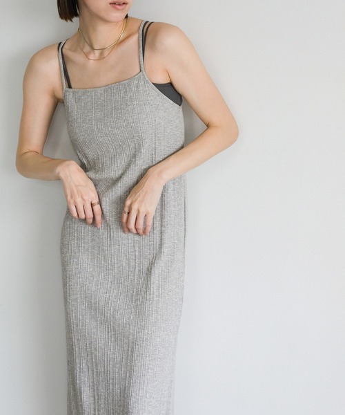 select MOCA(セレクトモカ)の「バックオープンランダムリブワンピース(ワンピース・レディース・グレー/ブラック・SMALL/LARGE/MEDIUM)」の16枚目の写真