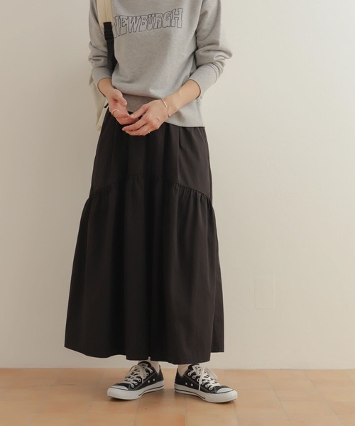 URBAN RESEARCH DOORS（アーバンリサーチドアーズ）の「タックティアードスカート（スカート・レディース・ブラック/ホワイト系その他・MEDIUM）」の4枚目の写真