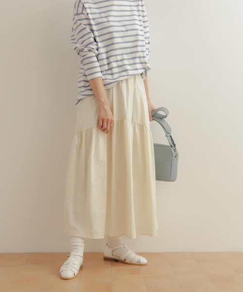 URBAN RESEARCH DOORS（アーバンリサーチドアーズ）の「タックティアードスカート（スカート・レディース・ブラック/ホワイト系その他・MEDIUM）」の21枚目の写真