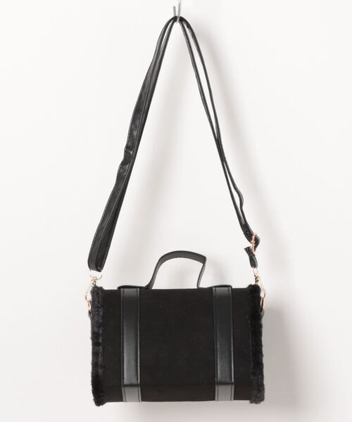 STYLEBLOCK(スタイルブロック)の「ファー付き2WAYミニショルダーバッグ(ショルダーバッグ・レディース・オフホワイト/ブラック/ピンク/ブラウン・FREE)」の8枚目の写真