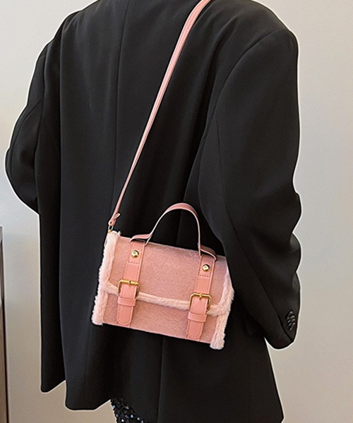 STYLEBLOCK(スタイルブロック)の「ファー付き2WAYミニショルダーバッグ(ショルダーバッグ・レディース・オフホワイト/ブラック/ピンク/ブラウン・FREE)」の4枚目の写真