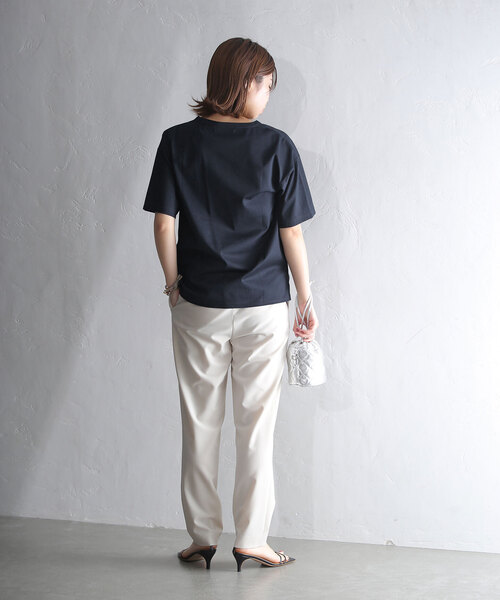 La TOTALITE(ラトータリテ)の「Le French ロゴTシャツ(Tシャツ/カットソー・レディース・ホワイト/ネイビー/ピンク系その他・FREE)」の7枚目の写真