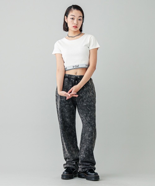 X-girl(エックスガール)の「LOGO AND STRIPE CROPPED S/S TOP(Tシャツ/カットソー・レディース・マルチ/ブラック/オリーブ/ホワイト・S/M)」の13枚目の写真