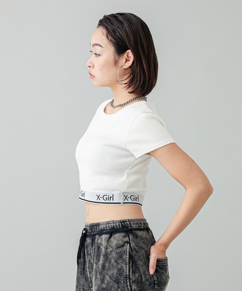 X-girl(エックスガール)の「LOGO AND STRIPE CROPPED S/S TOP(Tシャツ/カットソー・レディース・マルチ/ブラック/オリーブ/ホワイト・S/M)」の11枚目の写真