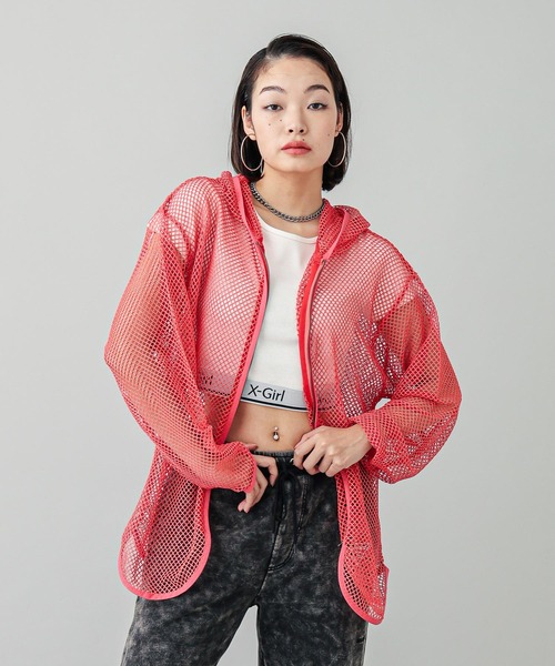 X-girl(エックスガール)の「LOGO AND STRIPE CROPPED S/S TOP(Tシャツ/カットソー・レディース・マルチ/ブラック/オリーブ/ホワイト・S/M)」の17枚目の写真