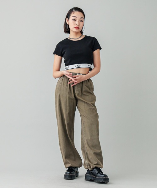 X-girl(エックスガール)の「LOGO AND STRIPE CROPPED S/S TOP(Tシャツ/カットソー・レディース・マルチ/ブラック/オリーブ/ホワイト・S/M)」の21枚目の写真