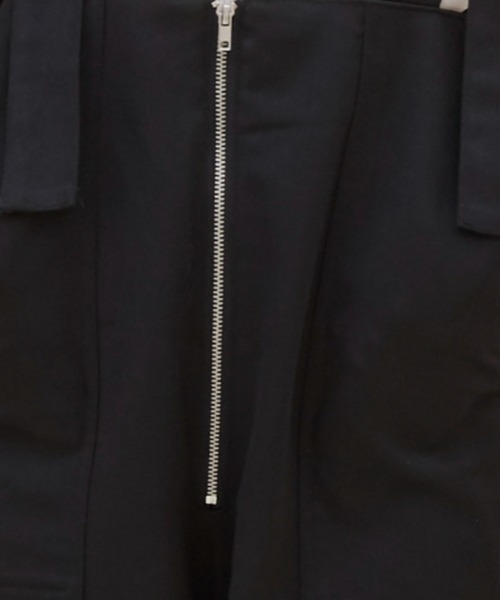 ANGIE（アンジー）の「フロントジップサロペット（サロペット/オーバーオール・レディース・ダークグレー/アイボリー/ブラック・FREE）」の9枚目の写真