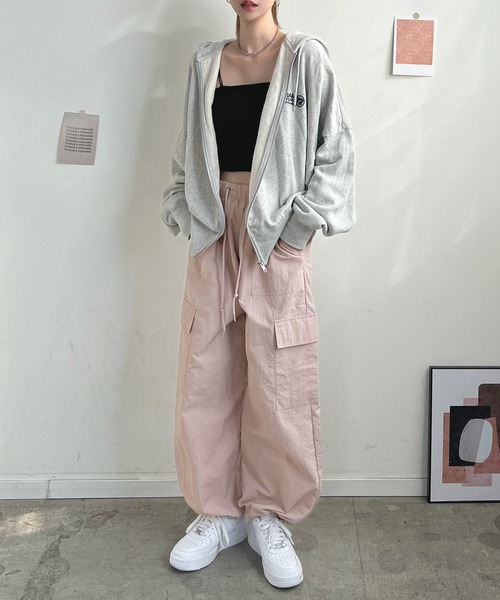 Futier land（フューティアランド）の「裾アレンジワッシャーナイロンカーゴパンツ（カーゴパンツ・レディース・ピンク/アイボリー/ブラック・MEDIUM）」の3枚目の写真