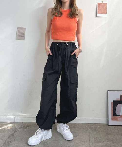 Futier land（フューティアランド）の「裾アレンジワッシャーナイロンカーゴパンツ（カーゴパンツ・レディース・ピンク/アイボリー/ブラック・MEDIUM）」の5枚目の写真
