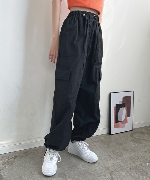 Futier land（フューティアランド）の「裾アレンジワッシャーナイロンカーゴパンツ（カーゴパンツ・レディース・ピンク/アイボリー/ブラック・MEDIUM）」の7枚目の写真