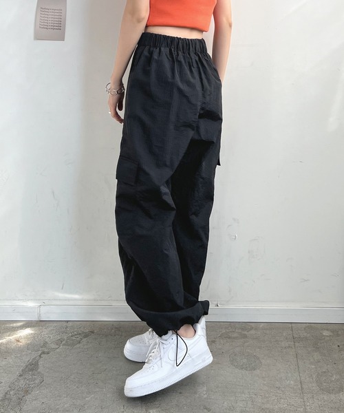 Futier land（フューティアランド）の「裾アレンジワッシャーナイロンカーゴパンツ（カーゴパンツ・レディース・ピンク/アイボリー/ブラック・MEDIUM）」の9枚目の写真