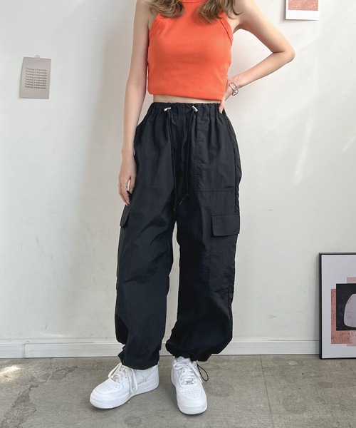 Futier land（フューティアランド）の「裾アレンジワッシャーナイロンカーゴパンツ（カーゴパンツ・レディース・ピンク/アイボリー/ブラック・MEDIUM）」の15枚目の写真