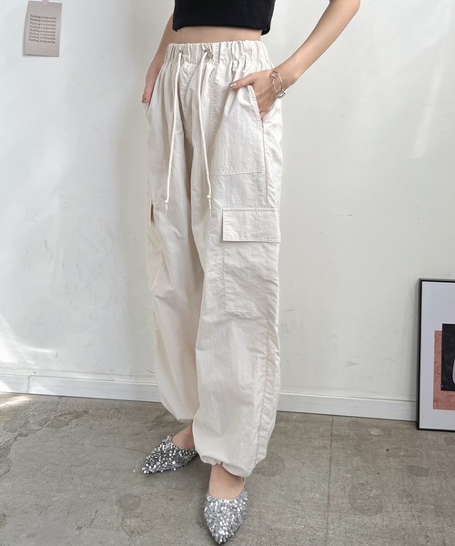 Futier land（フューティアランド）の「裾アレンジワッシャーナイロンカーゴパンツ（カーゴパンツ・レディース・ピンク/アイボリー/ブラック・MEDIUM）」の19枚目の写真