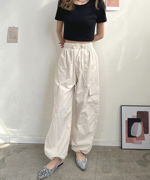 Futier land（フューティアランド）の「裾アレンジワッシャーナイロンカーゴパンツ（カーゴパンツ・レディース・ピンク/アイボリー/ブラック・MEDIUM）」の18枚目の写真