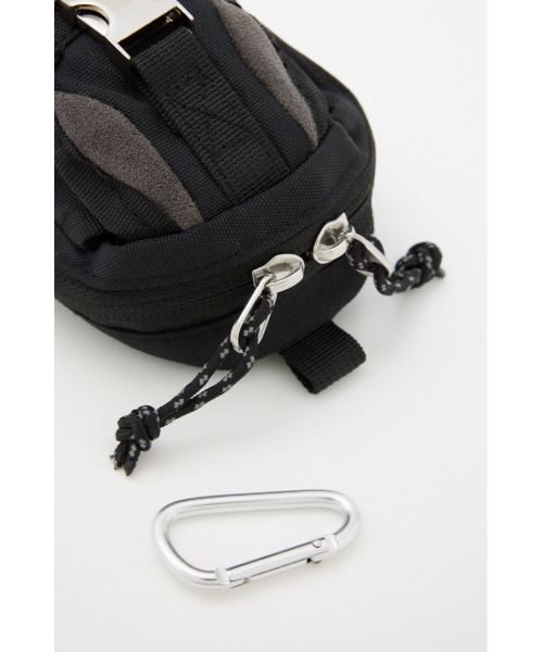 SLY（スライ）の「COMPACT UTILITY CHARM BAGコンパクトユーティリティチャームバッグ（ポーチ・レディース・アイボリー/ブラック・FREE）」の19枚目の写真