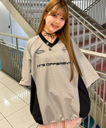 【ユニセックスで着用可能】ナイロン切り替え半袖プルオーバー