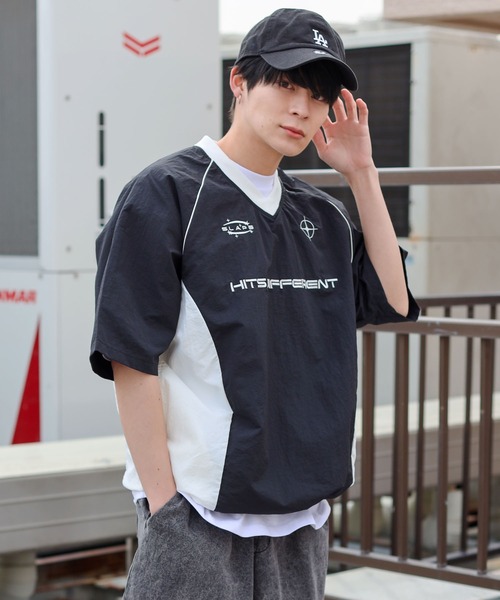 SPINNS（スピンズ）の「【ユニセックスで着用可能】ナイロン切り替え半袖プルオーバー（スウェット・メンズ・ネイビー/ブラック/グレー/オフホワイト・ONESIZE）」の7枚目の写真