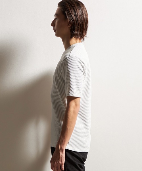 HIDEAWAYS NICOLE（ハイダウェイニコル）の「ブライトタックバイスＶネック半袖プルオーバー（Tシャツ/カットソー・メンズ・ネイビー/ホワイト/ブラック・LARGE/X-LARGE/MEDIUM）」の4枚目の写真