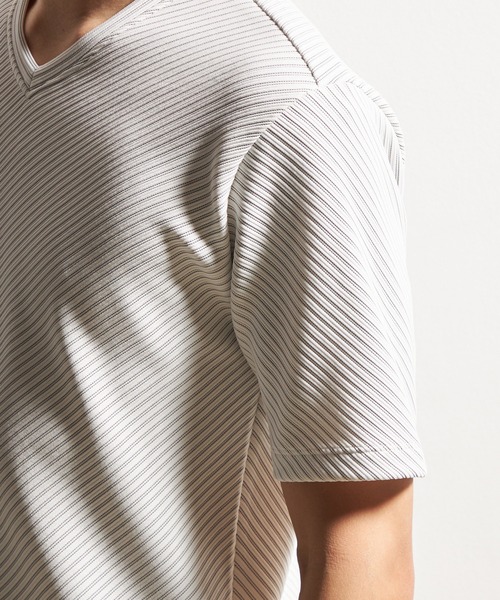 HIDEAWAYS NICOLE（ハイダウェイニコル）の「ブライトタックバイスＶネック半袖プルオーバー（Tシャツ/カットソー・メンズ・ネイビー/ホワイト/ブラック・LARGE/X-LARGE/MEDIUM）」の6枚目の写真