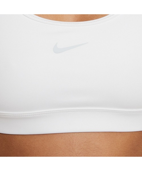 NIKE(ナイキ)の「NIKE/ナイキ BRA YTHガールズDFスウッシュブラ FJ7161-100(スポーツブラ・キッズ・ホワイト・130cm/140cm/150cm/160cm)」の4枚目の写真