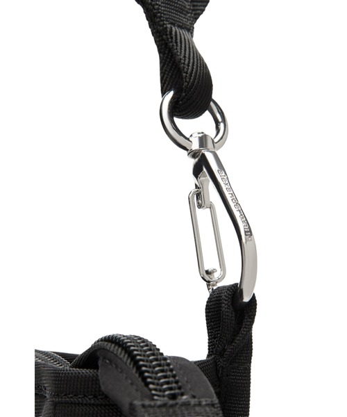 alexanderwang（アレキサンダーワン）の「ELITE TECH SHOULDER BAG（ショルダーバッグ・レディース・ブラック・ONE SIZE）」の8枚目の写真