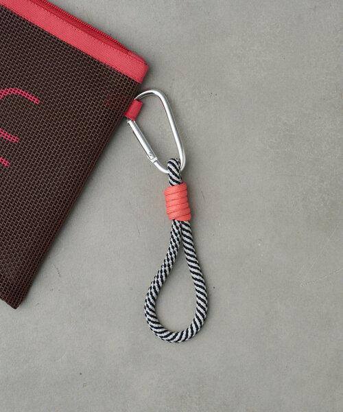 BIRTHDAY BAR（バースデイバー）の「スクエアメッシュポーチ　PICNIC（ポーチ・レディース・ネイビー/ブラウン/ブルー・0）」の6枚目の写真