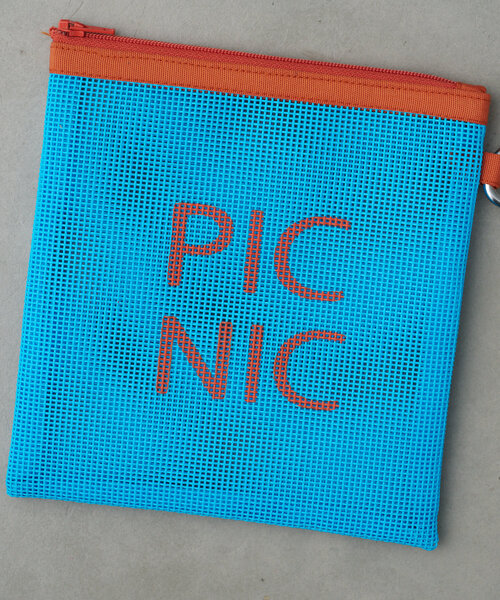 BIRTHDAY BAR（バースデイバー）の「スクエアメッシュポーチ　PICNIC（ポーチ・レディース・ネイビー/ブラウン/ブルー・0）」の10枚目の写真
