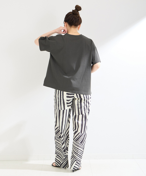 B.C STOCK(ベーセーストック)の「《追加》シンプルロゴTEE(Tシャツ/カットソー・レディース・ベージュ/チャコールグレー/ホワイト・FREE)」の6枚目の写真
