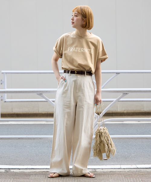 B.C STOCK(ベーセーストック)の「《追加》シンプルロゴTEE(Tシャツ/カットソー・レディース・ベージュ/チャコールグレー/ホワイト・FREE)」の17枚目の写真