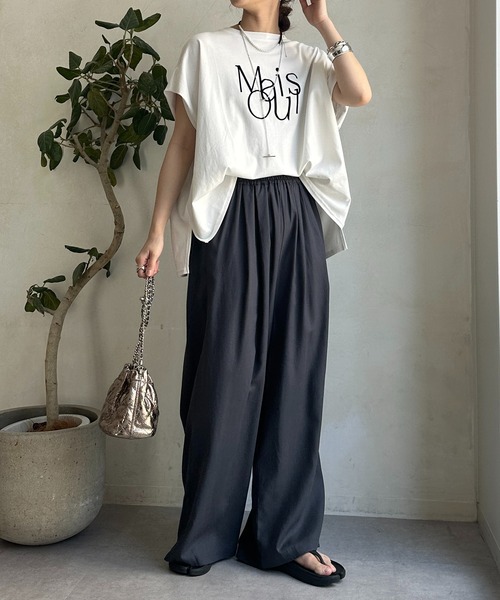 DouDou(ドゥドゥ)の「【WEB限定】ロゴミックスフロッキープリントTEE(Tシャツ/カットソー・レディース・ネイビー/オフホワイト/ブラック・FREE)」の8枚目の写真