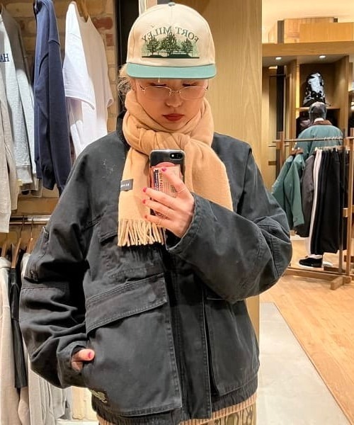 BEAMS（ビームス）の「ソリッド マフラー（マフラー・メンズ・ブラック/グレー/ベージュ・ONE SIZE）」の13枚目の写真